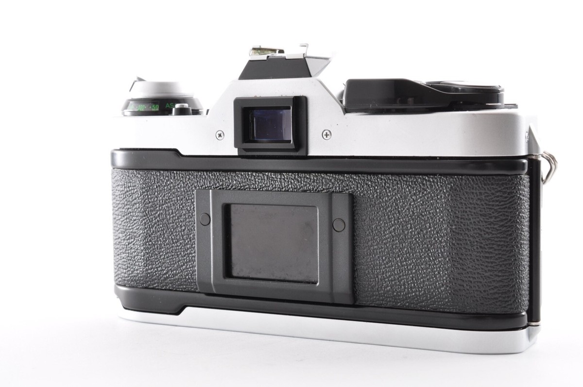Canon AE-1 Program Silver / Lens New FD 50mm f/1.4 Excellent