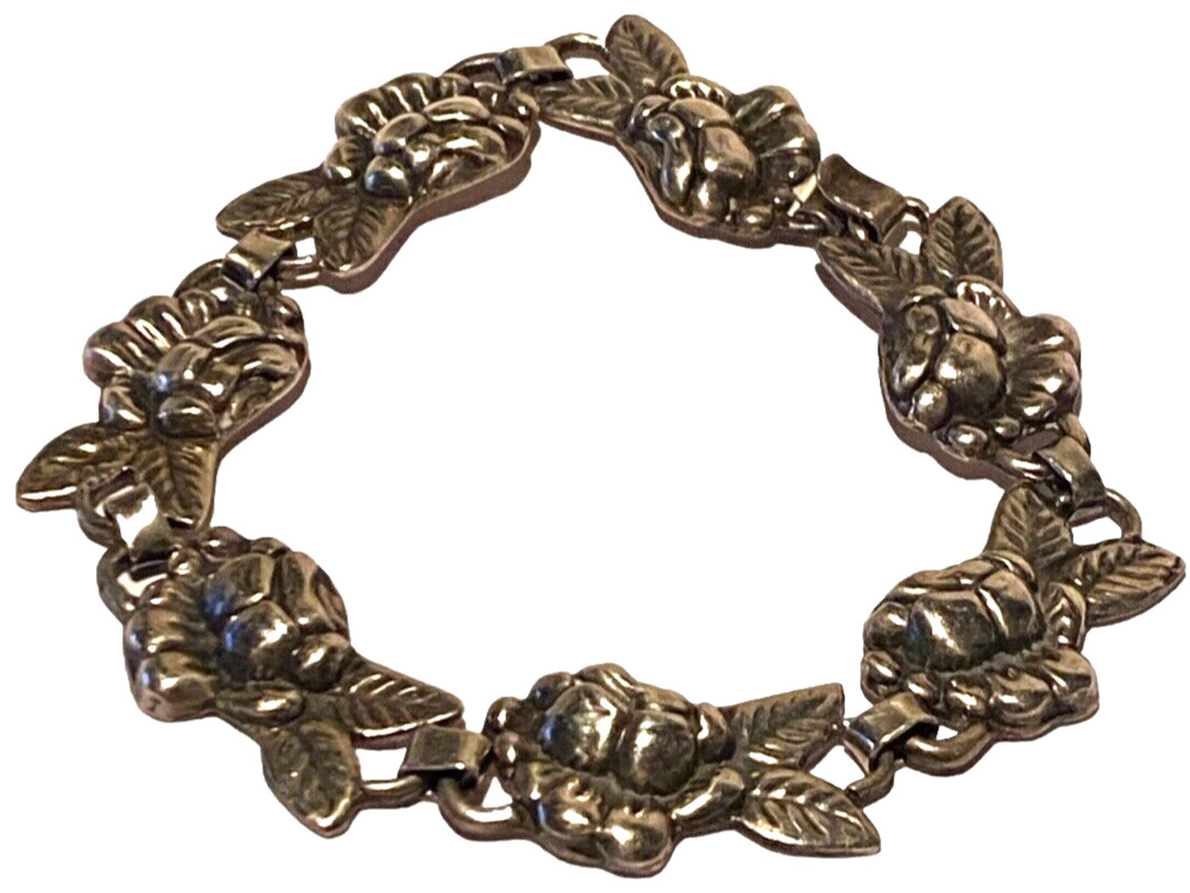 BERNICE GOODSPEED VINTAGE STERLING SILVER ARTISAN MID CENTURY REPOUSSÉ BRACELET 