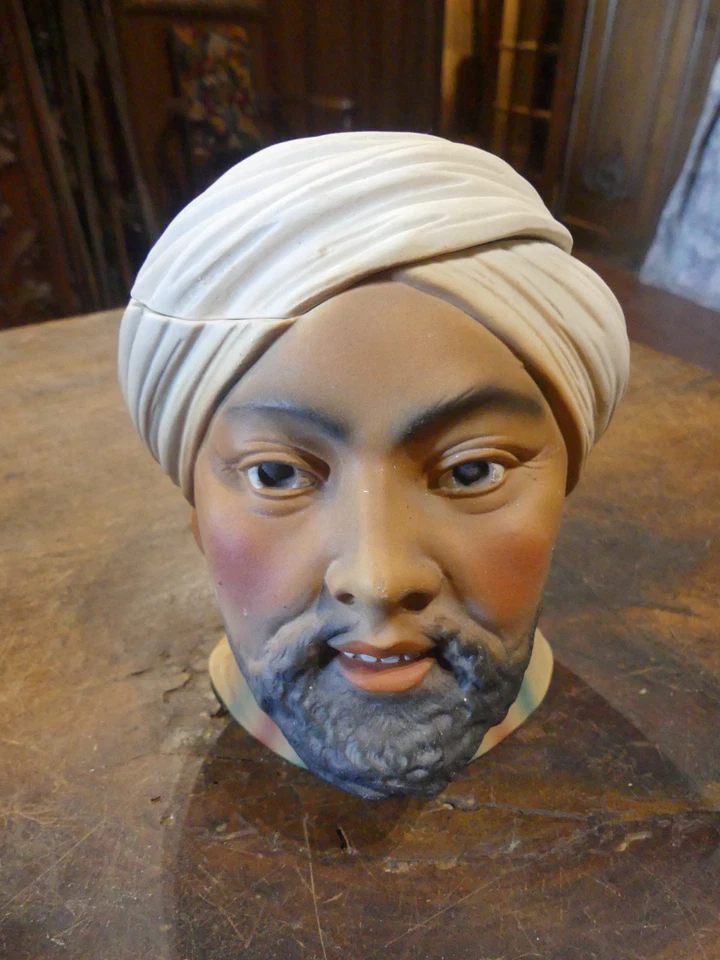POT A TABAC en terre en céramique " homme au turban piece de qualité " - Photo 1/1