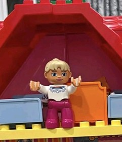 Retired Lego Duplo Play House 10505 COMPLETE Excellent Pre-owned Condition 