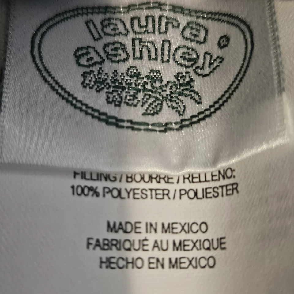 Conjunto 2 fronhas de travesseiro padrão floral azul e amarelo Laura Ashley Emilie - Imagem 3 de 4