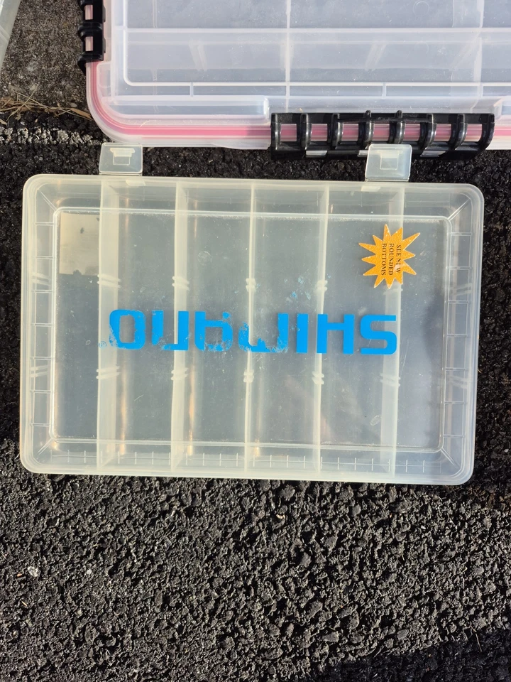 Lote de 12 estuches impermeables para señuelos de pesca aleatorios Readdesc Foto 3 de 4