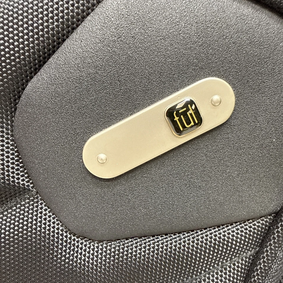 Ful Brand Accessory Messenger for iPad storage w/calpak strap - Image 2 of 4