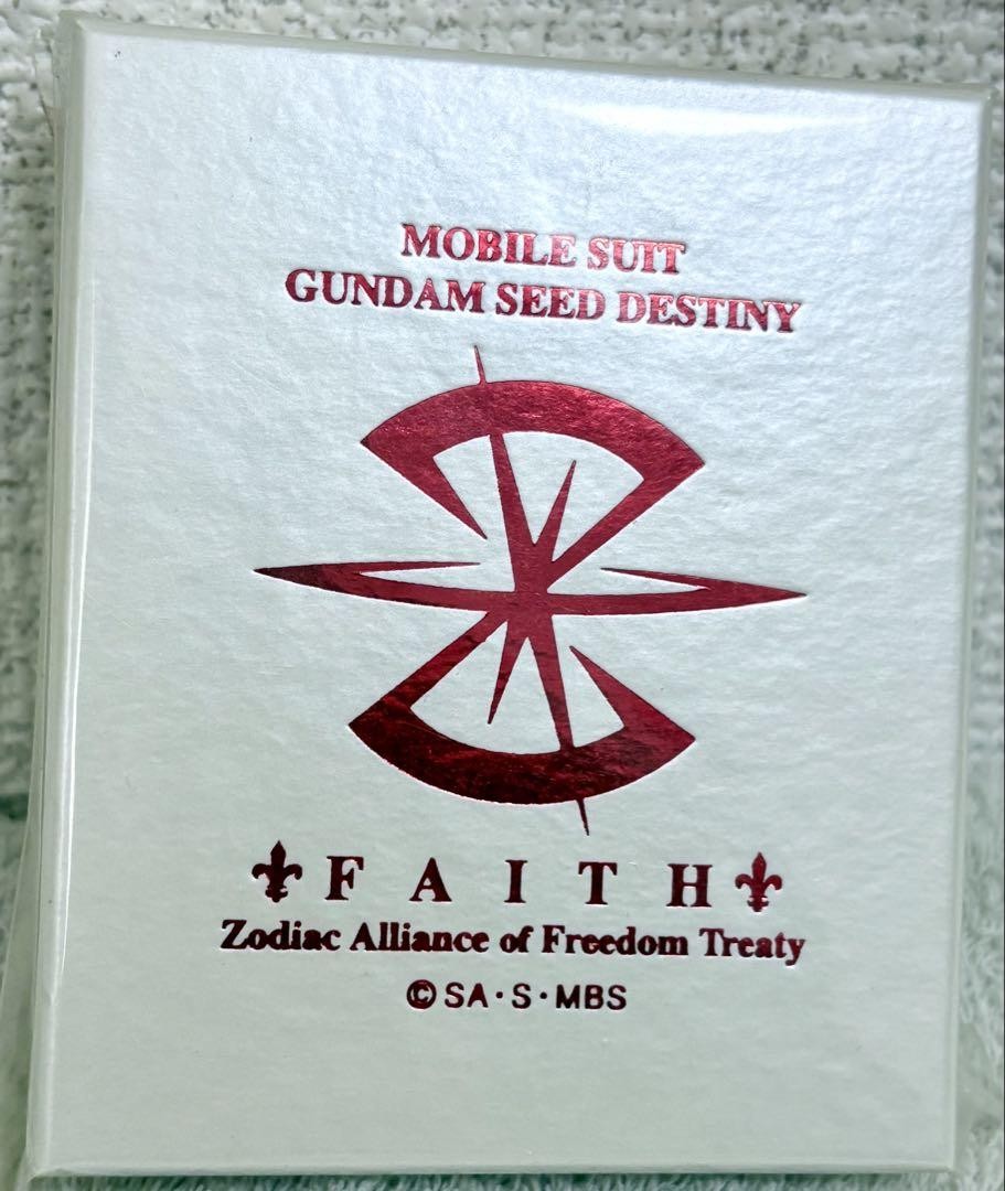 Gundam Seed Destiny FAITH バッジ　フェイス Amazon.co.jp: 機動戦士ガン ダ ムSEED DESTINYフェイス バッジ