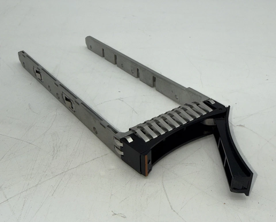Lote de 10 IBM 45W2106 45W2107 45W8687 M07625 2.5" HDD Bandeja Caddy V3700/3500/5000 Foto 2 de 4