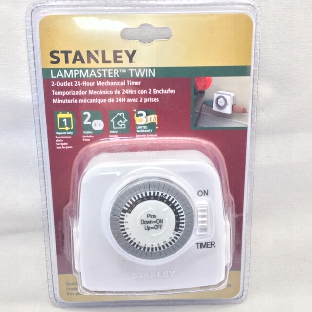 Stanley 31198 Timer Meccanico LampMaster Twin - 2 Prese Polarizzate, Intervalli Da 30 Minuti, Interruttore Manuale - 2
