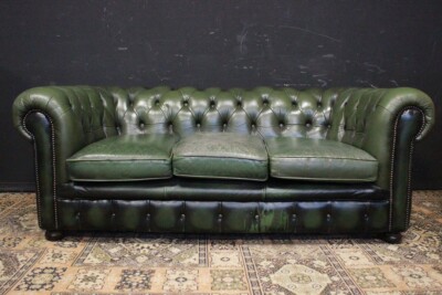 Divano Chesterfield Chester posti/ pelle verde cromo/ green