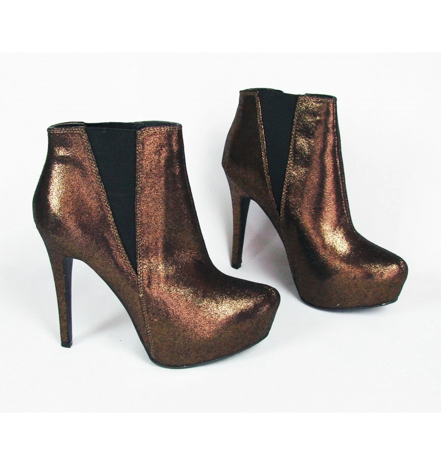 Myles Platform Heels – Swindle My Soul