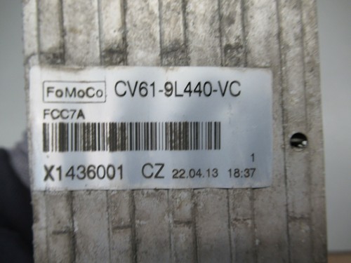 FORD FOCUS III Turnier DYB 1.0 EcoBoost Ladeluftkühler CV61-9L440-VC Bj.13 (275) - Bild 5 von 8
