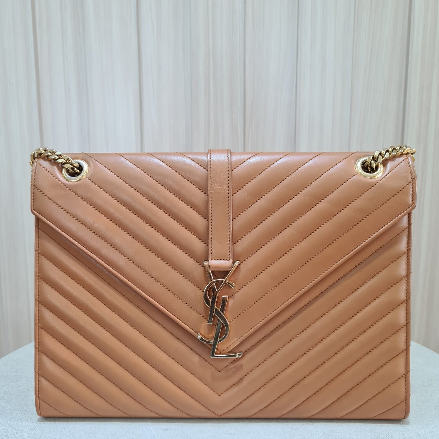 Borsa a tracolla grande Saint Laurent in pelle trapuntata monogramma