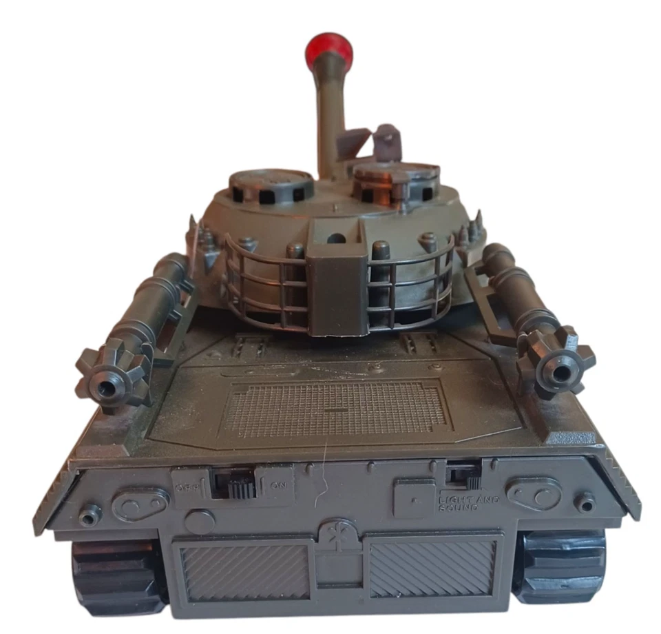 Radio Shack Remote Control Combat Tank With Sound # 60-4040 In Box Working VGC - Image 4 of 4