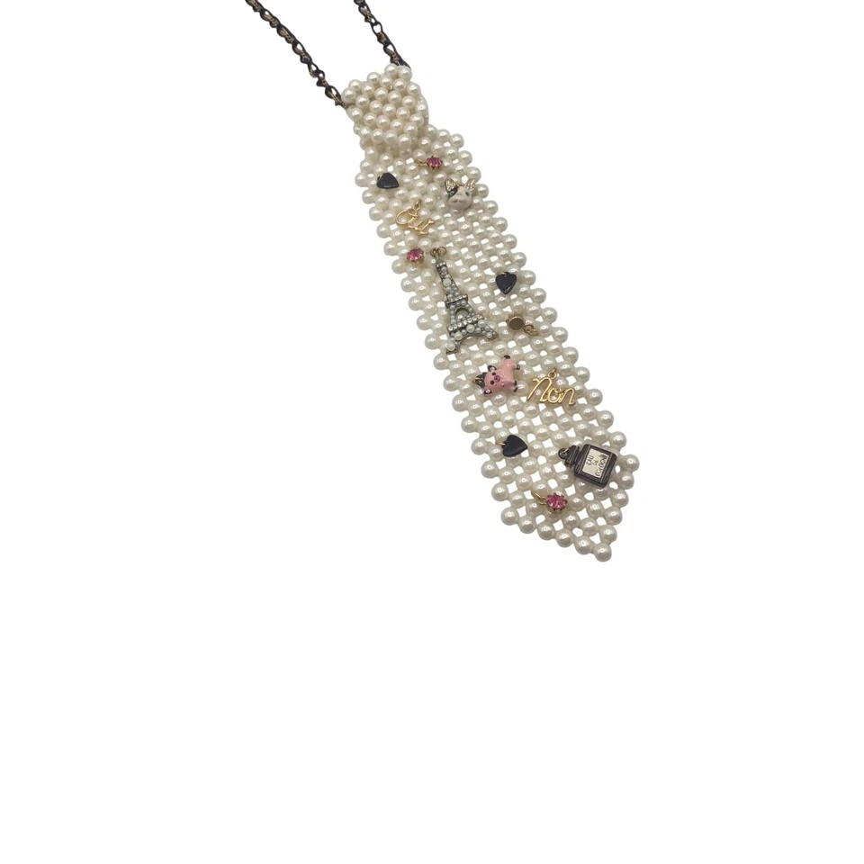 Collar Betsey Johnson Corbata Imitación Perla, Joyería Declaración Eiffel, Usado Foto 3 de 4