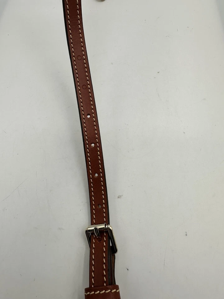 Alça de substituição ajustável de couro marrom Dooney e Bourke. - Imagem 4 de 4