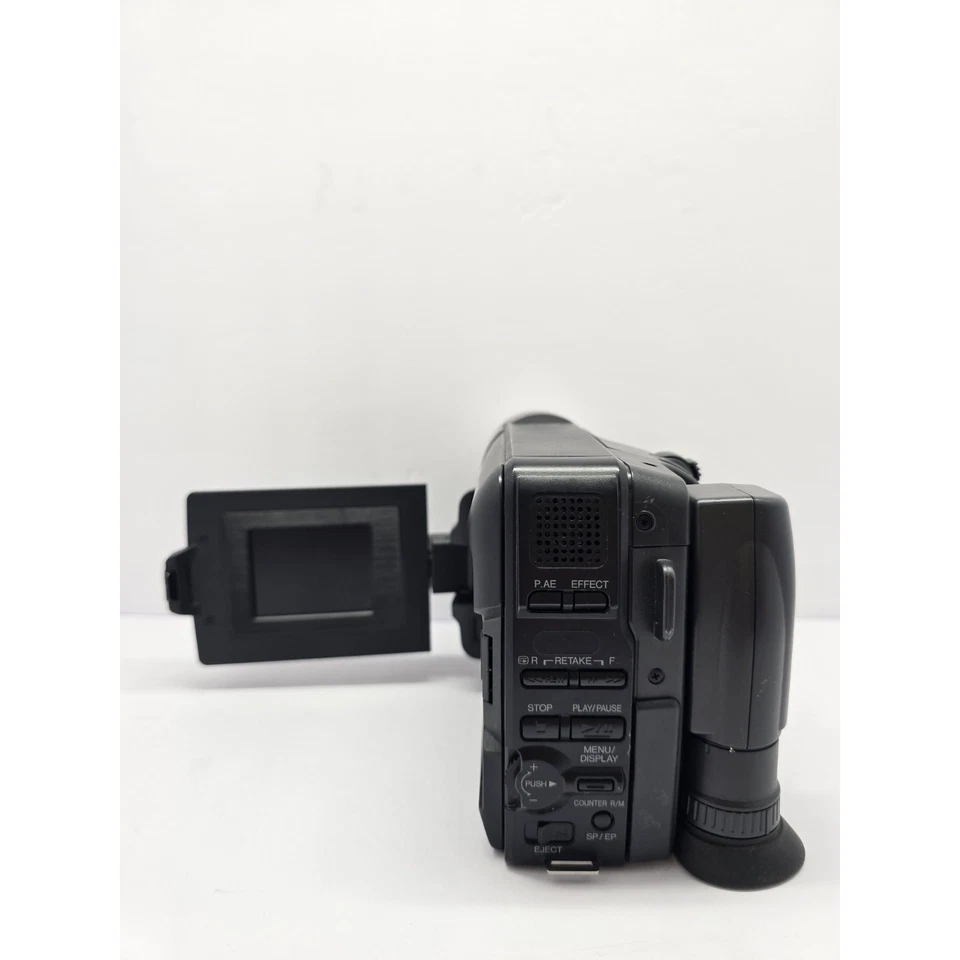 JVC GR-AXM225U Camcorder For Parts Untested Compact VHS - Image 4 of 4