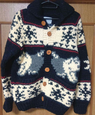 STUDIO D'ARTISAN KANATA Collaboration Knit Cowichan sweater Pig Design
