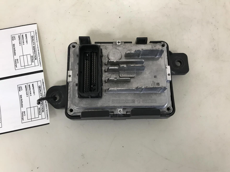 Módulo de control de transmisión usado se adapta a: 2015 GMC Yukon control de transmisión bajo Foto 2 de 4