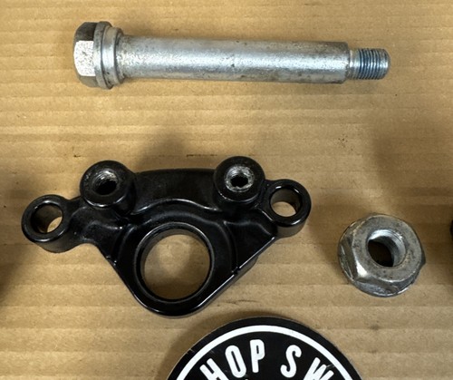 Genuine Harley-Davidson Sportster Front Isolator Mount Kit, 2004-2016, 16287-04 - Picture 6 of 11