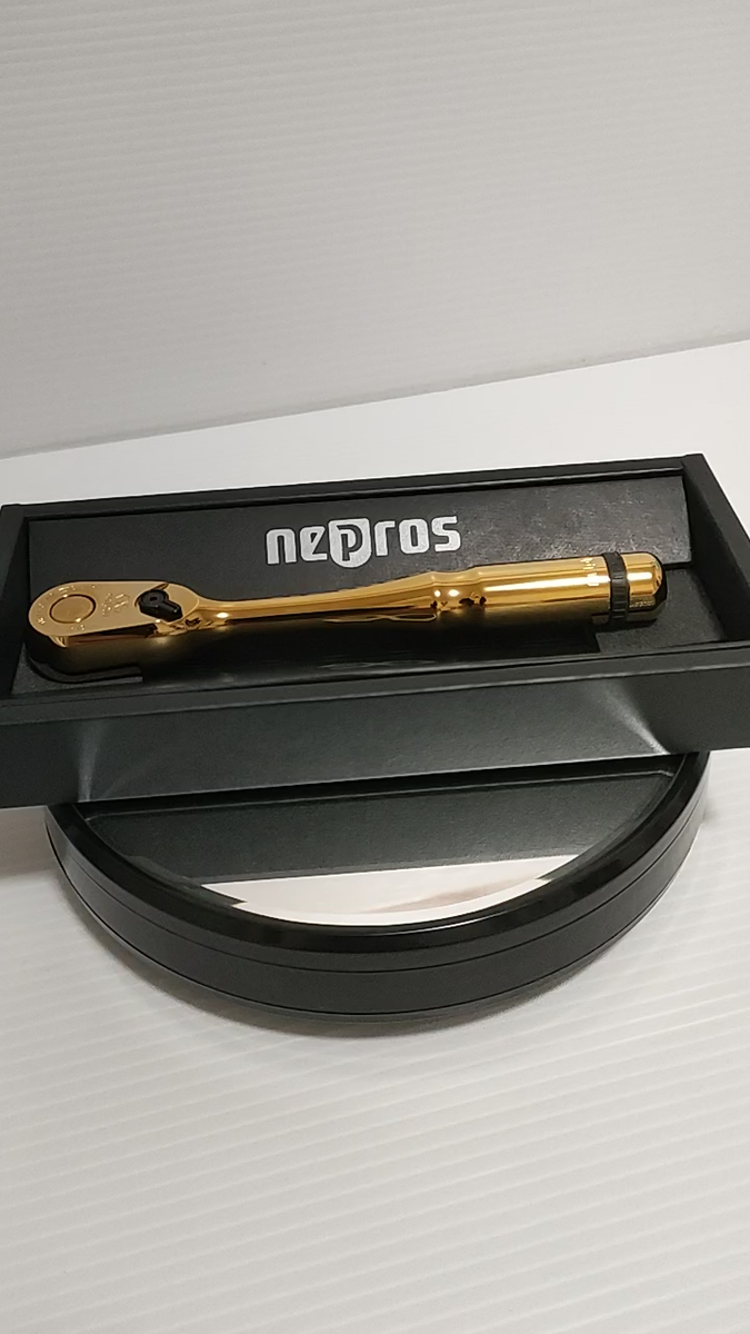 KTC NEPROS 9.5sq iP RATCHET HANDLE NBR390GL 3/8 Gold 7.08in KTC NEPROS 9.5sq iP RATCHET HANDLE NBR390GL 3/8 Gold 7.08in