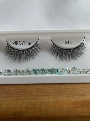 lashes  with no glue