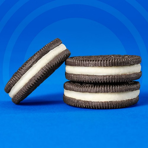 OREO Double Stuf Chocolate Sandwich Cookies, Party Size, 24.95 oz - Picture 7 of 14