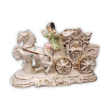 Vintage Royal Sealy Japan State Coach Petrol Table Lighter & Ashtray Set Figurin