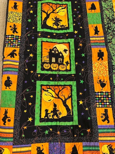 Handmade Halloween Trick Or Treat Finished Quilt Lap Throw Display 51" x 59” - Picture 4 of 9