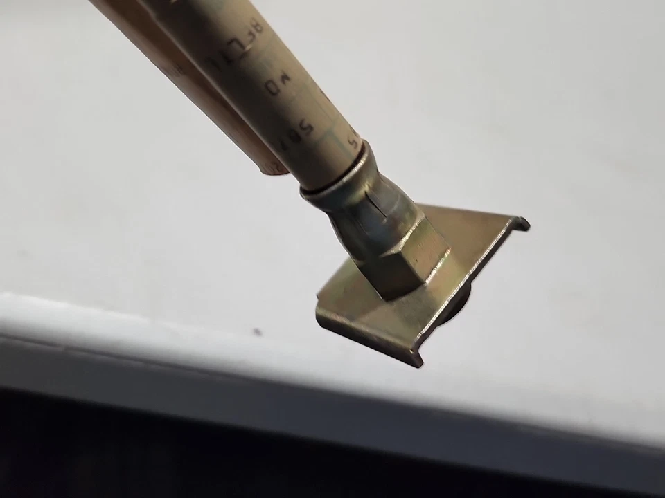 Dodge Dart Plymouth Barracuda 2856085 1967 1968 1969 nuevo en stock Mopar manguera de freno delantero Foto 2 de 4