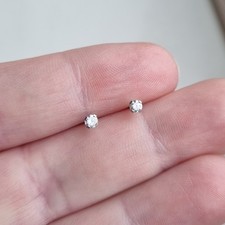 Dainty 9ct White Gold .10ct Diamond Stud Earrings Stamped 375 Small