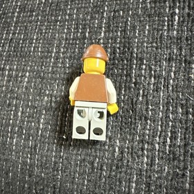 LEGO Adventurers Mike Minifigure 5912 5921 5975 5987 Dino Island Brown Kepi Cap