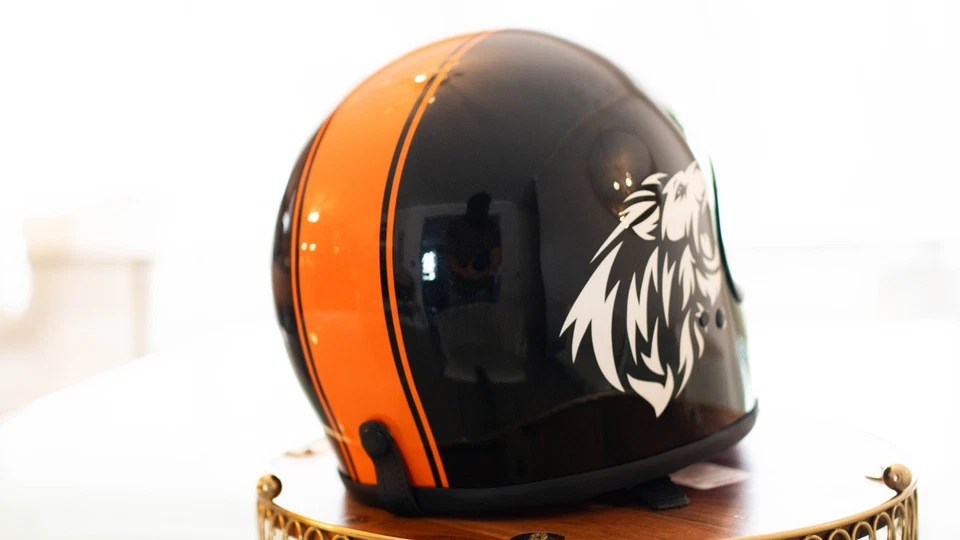 Casco de moto personalizado - Nuevo - Diseño único - Talla (M) - Subasta Foto 3 de 4