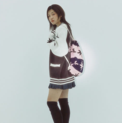 TOMORROW X TOGETHER [TXT X ISTKUNST] KNIT GYM SACK 【公式通販】