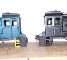 Triang Hornby R253 Dock Authority Shunter Step x4 Replacement Set