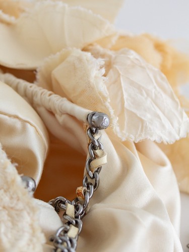 Rare Chanel Vintage S/S 2006 Cream Ivory Camellia 06P Clutch Bag - Picture 21 of 21
