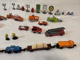 Galoob Micro Machines Train / Firefighters / Construction / City