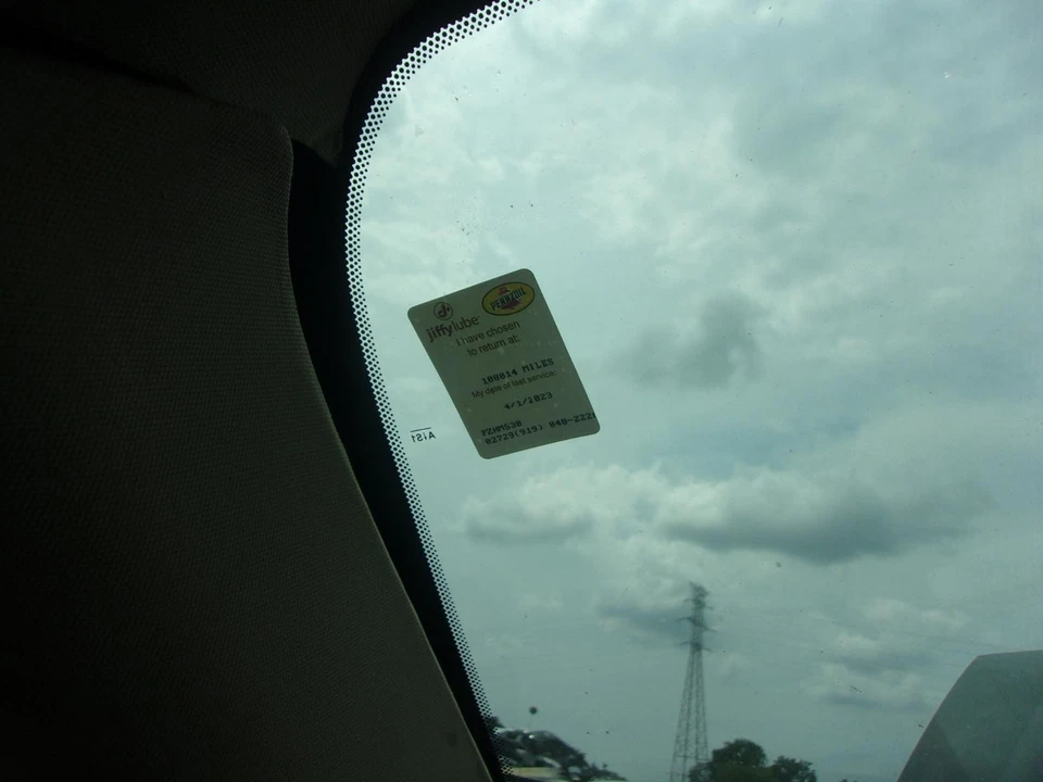 Used Rear Left Door Interior Trim Panel fits: 2012 Cadillac Escalade esv Grade Foto 2 de 4