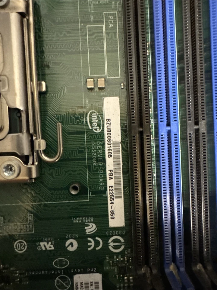 Intel S5520UR LGA1366 Server Motherboard w/ 2x SLBV4 Xeon E5620 CPU's | Working - Image 4 of 4