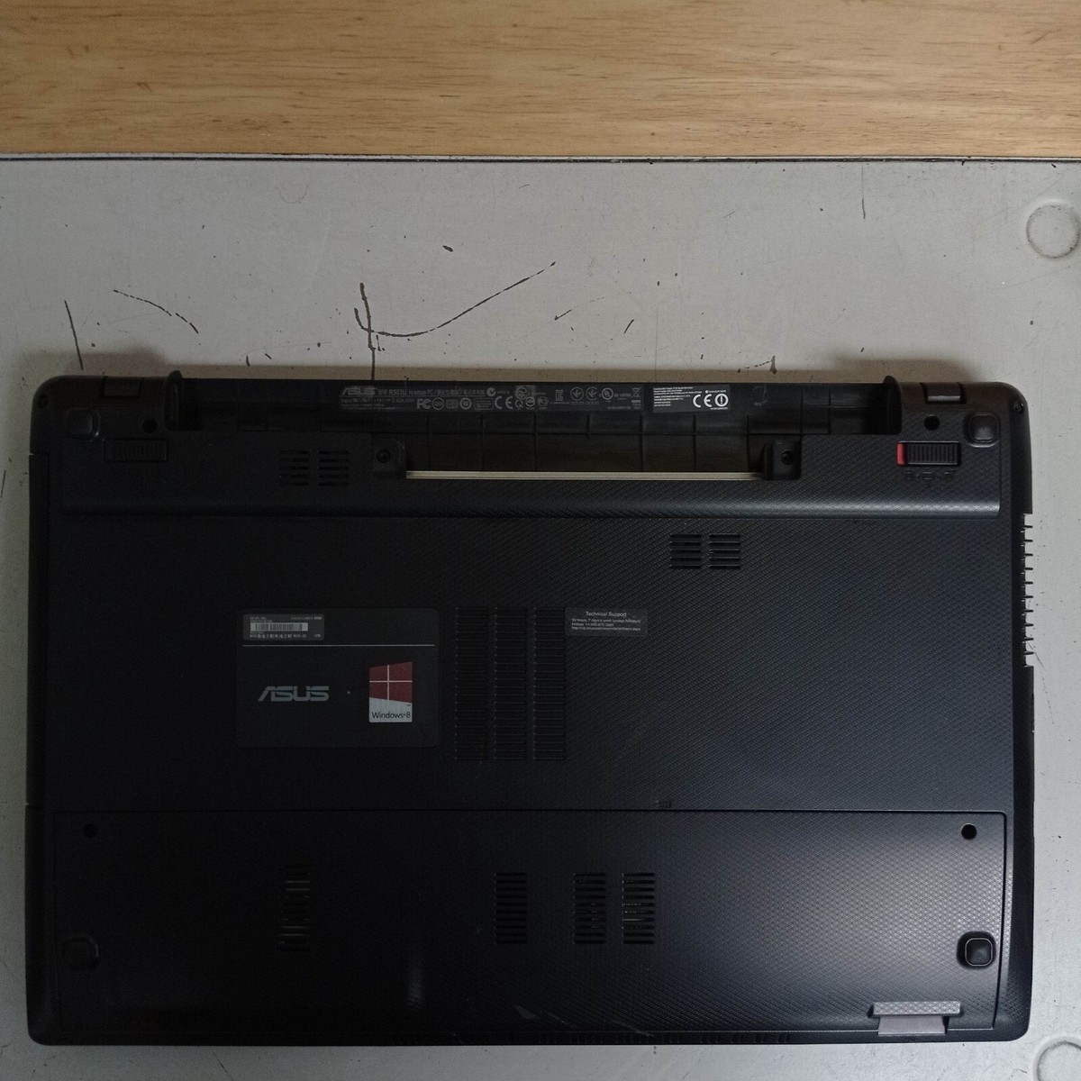その他ノートPC本体 ASUS X55U / AMD E2-1800 / Win10 ASUS X55U AMD E2-1800 APU 1.7GHz 8GB RAM 1TB HDD 15.6