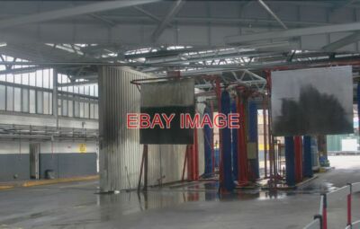 PHOTO  WALWORTH BUS GARAGE - INTERIOR THIS SHOWS THE CAMBERWELL ROAD ENTRANCE TO