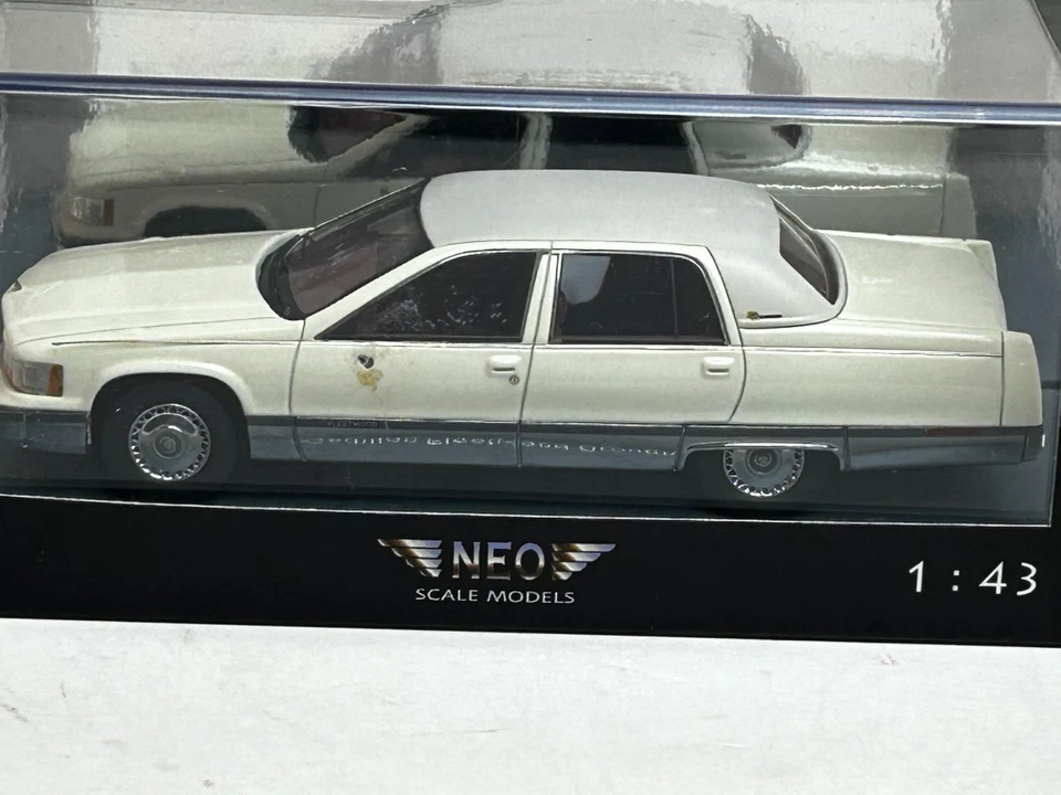 Neo 1:43 Scale 1994 Cadillac Fleetwood Brougham, Read - Image 2 of 4