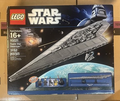 LEGO Star Wars 10221 UCS Super Star Destroyer  brand new sealed box