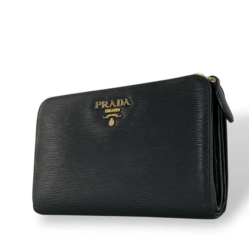 Portefeuille Prada bi pliable en forme de L fermeture éclair Vitello Move logo doré noir authentique