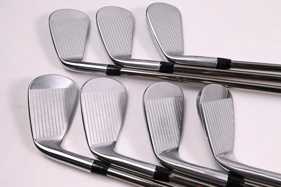 Titleist T200/T150 2023 Irons / 5-PW+48° / Regular Flex UST Recoil 65 Shafts - Image 3 of 4