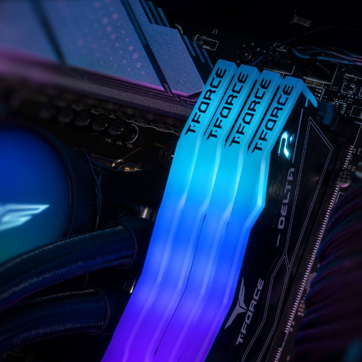 TEAMGROUP T-Force Delta RGB DDR5 32GB Kit (2x16GB) 6400MHz (PC5