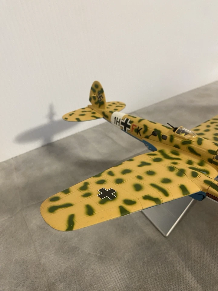 CORGI AA33704 1/72 HEINKEL HE 111H-6, LUFTWAFFE II KG 26 OTTANA, SARDINIA Read - Image 2 of 4
