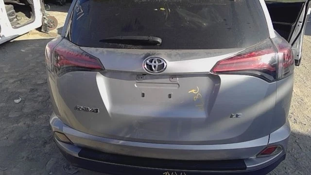 16 17 18 TOYOTA RAV-4 maletero tapa escotilla portón trasero plateado 1D6 Foto 2 de 4