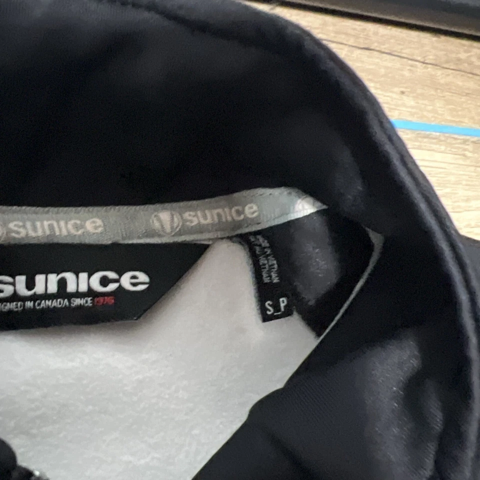 Sunice Women’s Rubi Performance Vest Black Golf Athletic Wear Women's Size Small - Image 4 of 4