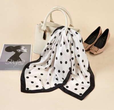 Foulard Femme Carré Blanc Ivoire à Gros Pois Noirs Effet Soie - Bijoux des Lys