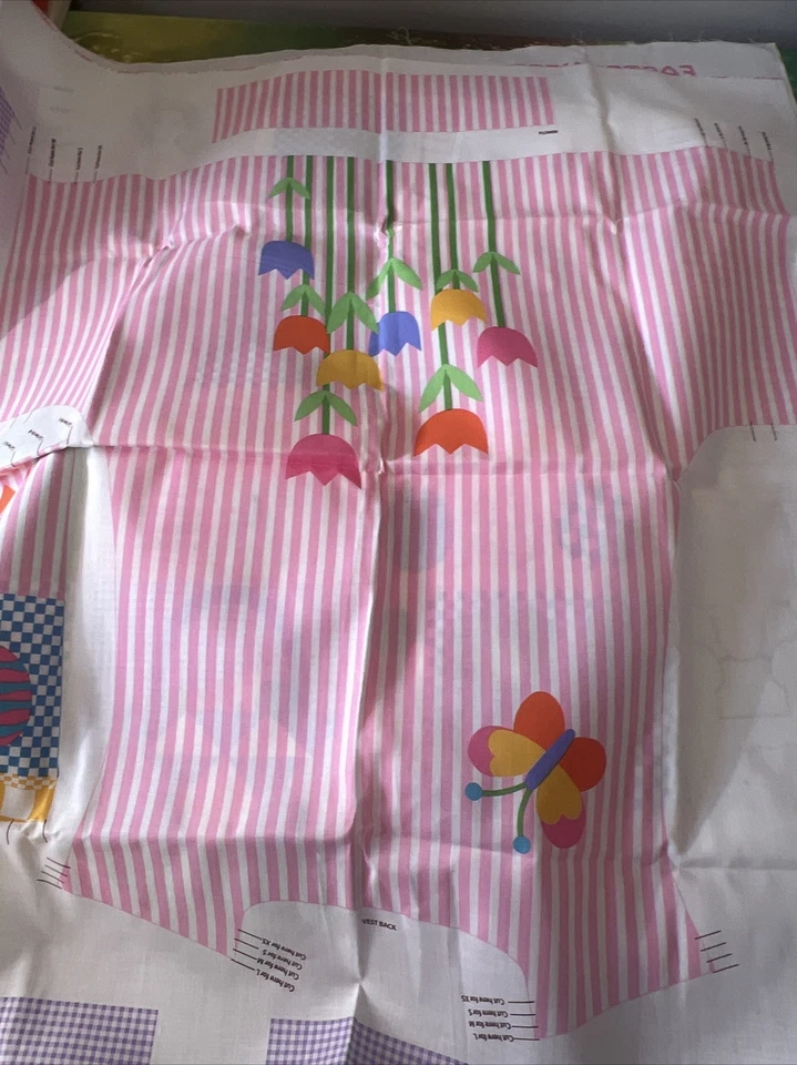 Easter Vest Dreamspinners for V.I.P. Panel Fabric Lot Of 4 Flower Basket Vintage - Image 4 of 4