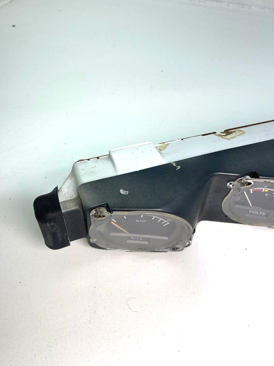 1981-1983 DATSUN NISSAN 280ZX S130 NON TURBO DASH CENTER GAUGE FOR