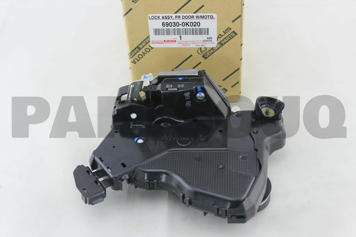 690300K020 Genuine Toyota LOCK ASSY, FRONT DOOR, RH 69030